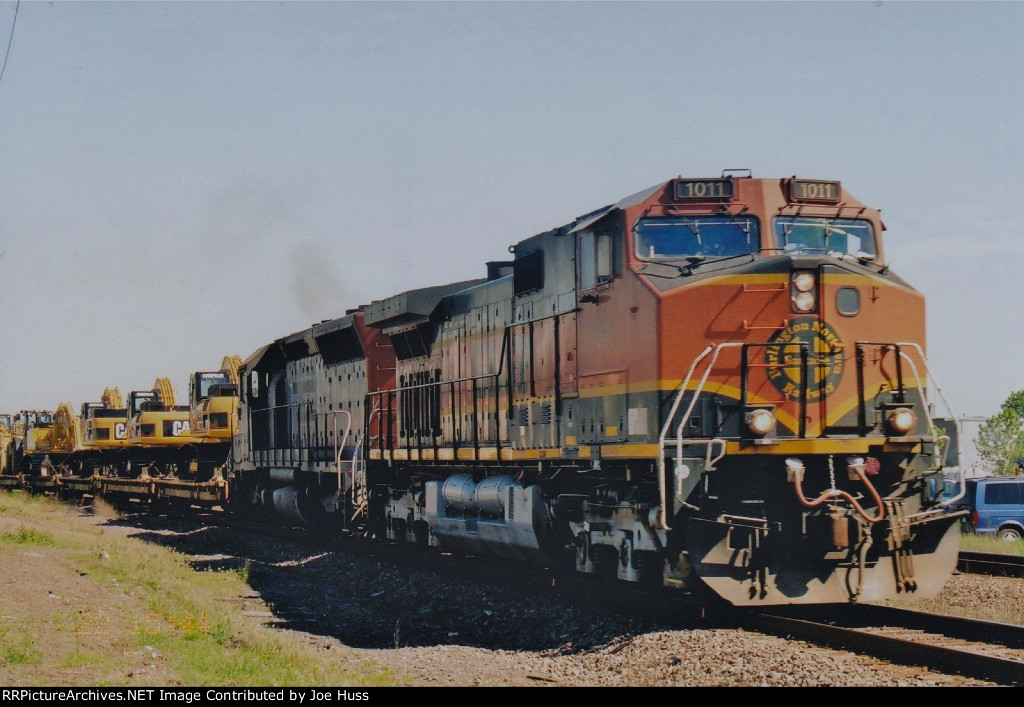 BNSF 1011 West